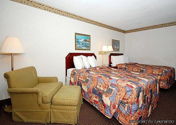 Econo Lodge West Springfield Pokój zdjęcie