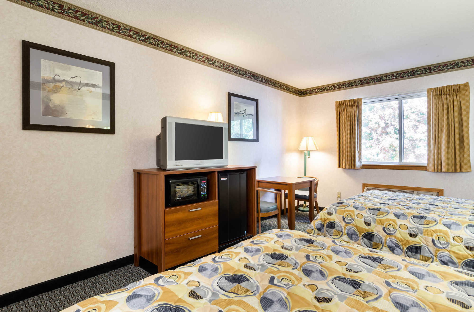 Econo Lodge West Springfield Pokój zdjęcie